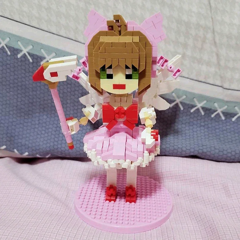 LOZ 9795 Anime carte Captor Kinomoto Sakura magique fille baguette poupée bricolage Mini blocs de diamant briques jouet de construction pour les enfants sans boîte