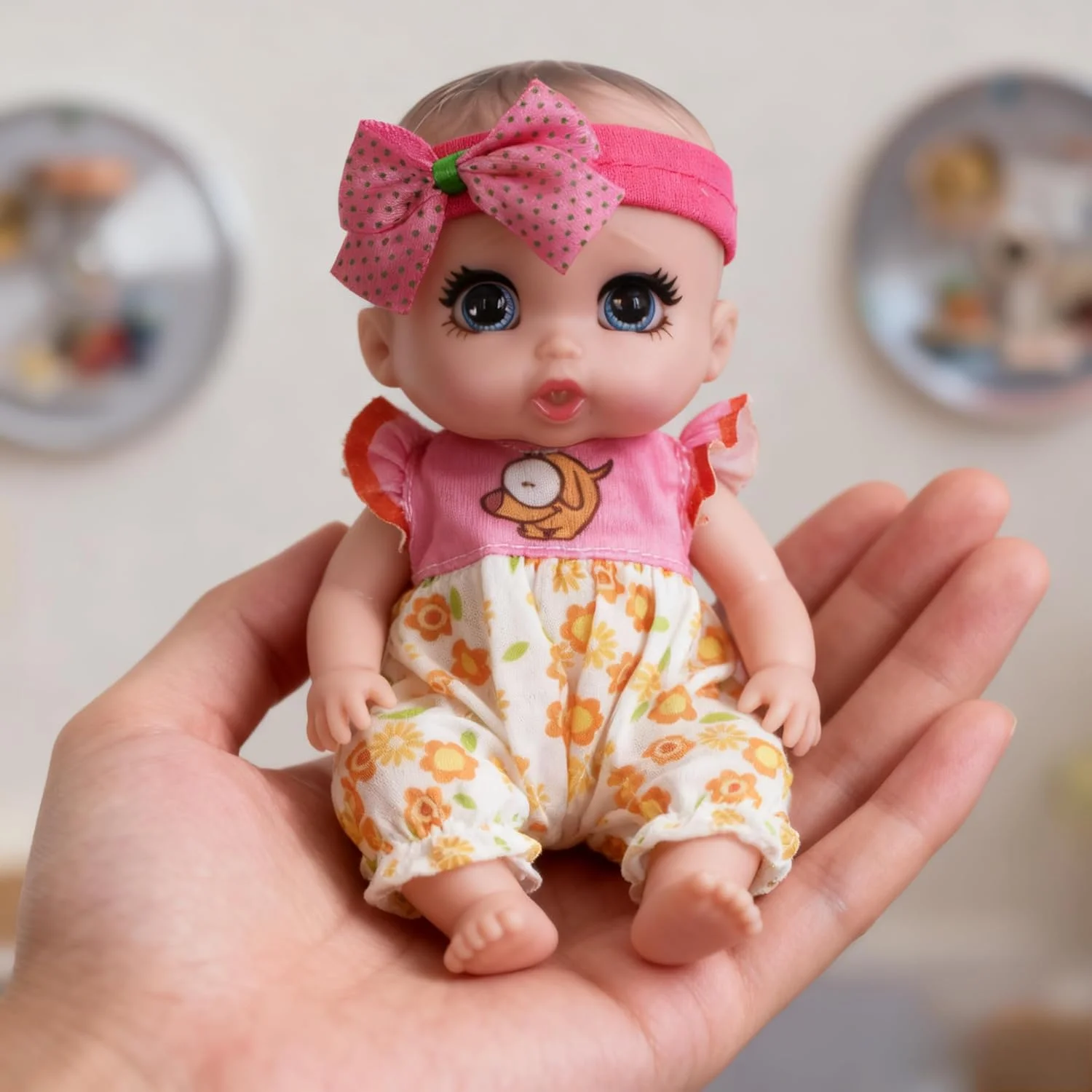 One Piece 3+ Children Crying Baby Doll Smile Pink Hearts Eyes Cute 6 Inches Polly Pocket Swivel Mini Vinyl Doll 15.5Cm Gift Toys