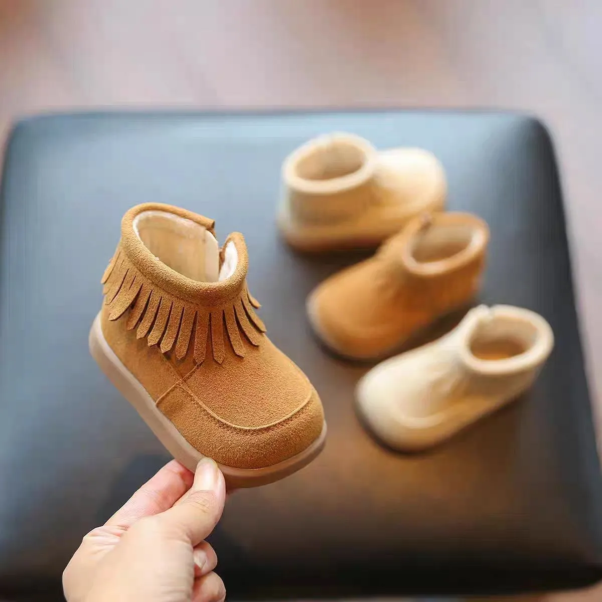 

Toddler Kids Short Boots Retro Baby Girls Princess Shoes Fashion Tassels Winter New Children Casual Cotton Boots Soft Suede Warm