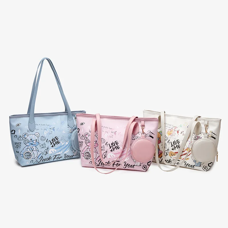 

Женская большая сумка из двух предметов с граффити и медведем, большая вместительная милая сумка на плечо с героями мультфильмов, модная роскошная сумка для ежедневных поездок на работу