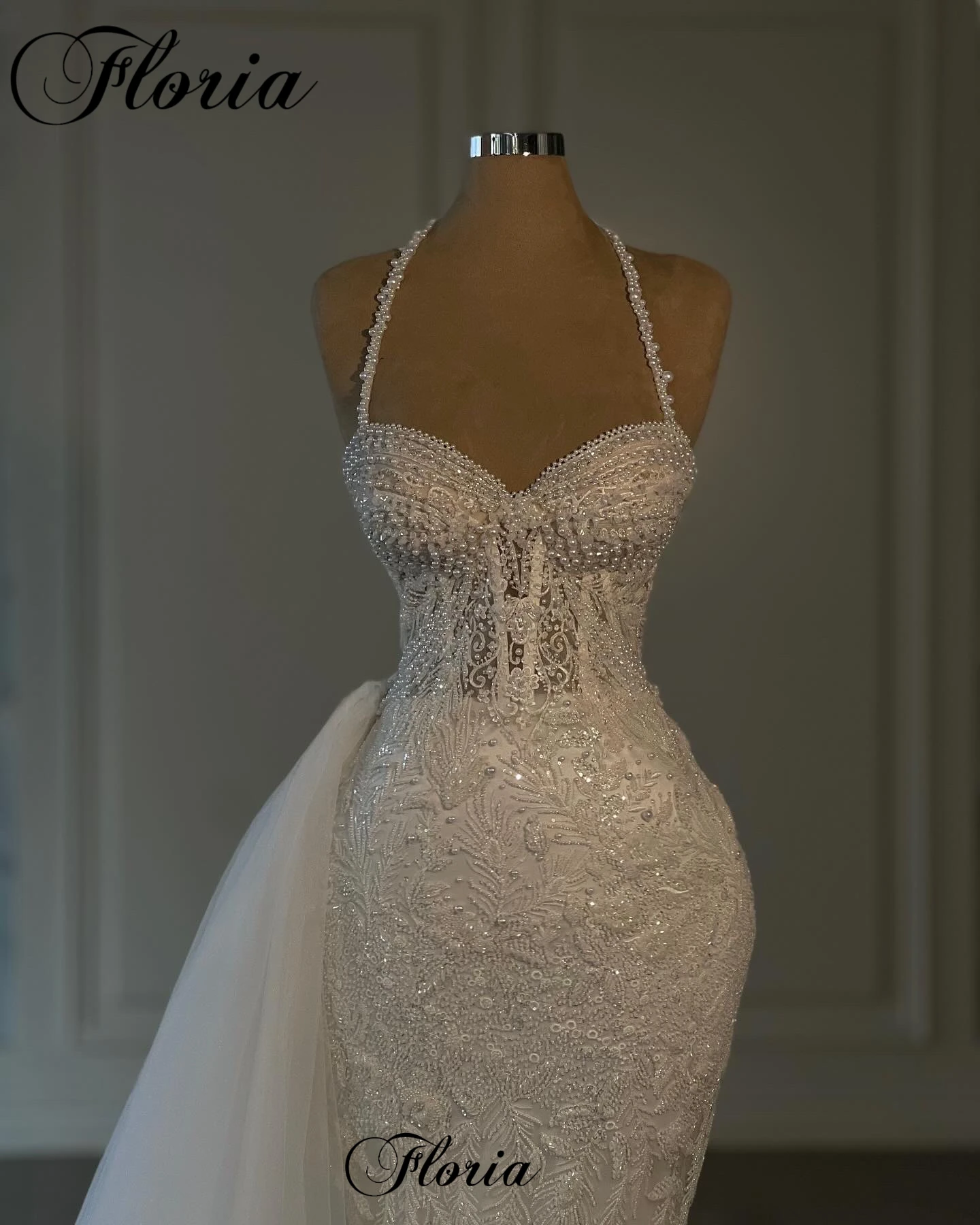 Abiti da sposa bianchi da spiaggia Abiti da sposa eleganti senza maniche a sirena per le donne Vestido Blanco Abito da sposa country con perline