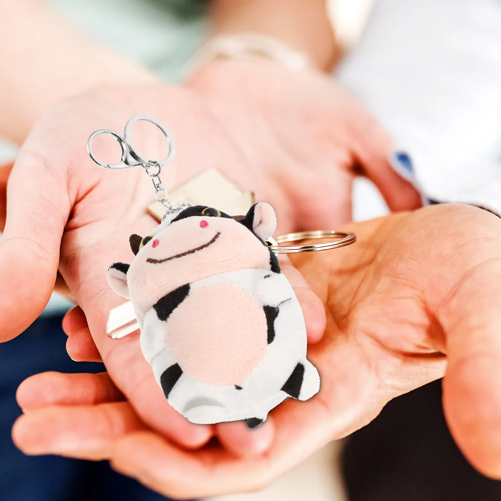 Cow Print Keychain Cartoon Animal Key Ring for Bag Backpack – Cute Hanging Ornament & Party Favor