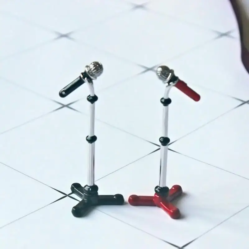 New 1Pcs Doll House Decoration 1/12 Dollhouse Accessories Miniatures Simulation Mini Alloy Microphone With Stand Model Toy