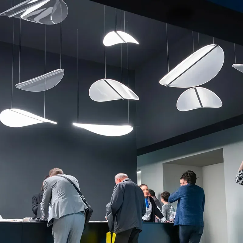 

Italian Designer Acrylic Leaf Pendant Light Hall Living Room Restaurant Personality Art Combination Pendant Light