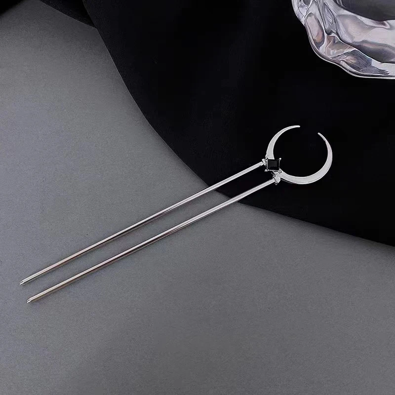 Vintage Crescent Moon Hair Sticks for Women Simple Chinese U-Shape Hairpins Disk Hairsticks Headdress Fashion Hair Accessories