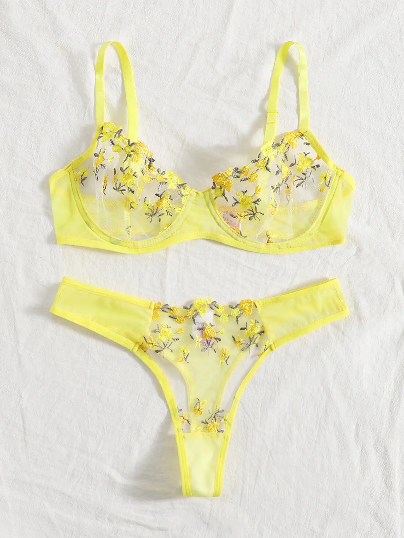 Sexy Bra And Panties Set Lingerie Yellow Embroidery Lace Transparent Women\'s Underwear Set Erotic Brief Set Lingerie Costumes