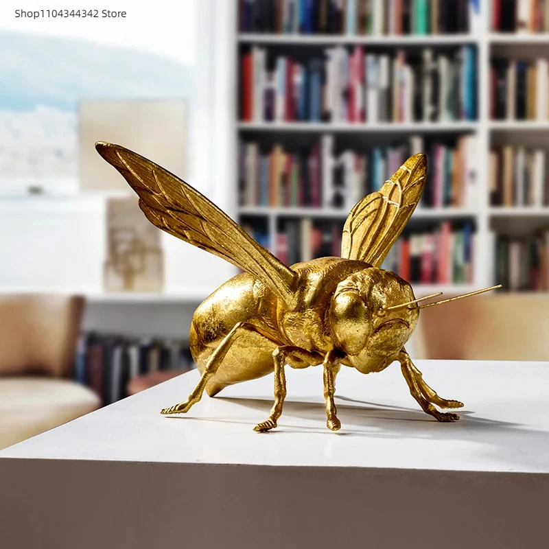 

Golden Insects, Simulated Small Animal Sculptures of Bees, Crickets, and Mantis, Resin, Home and Living Room Decoration Crafts