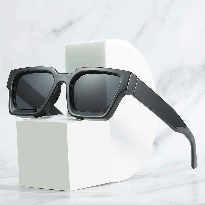 Vintage Square Sunglasses Woman Brand Designer Big Frame Sun Glasses Female Fashion Retro Outdoors Shades Oculos De Sol