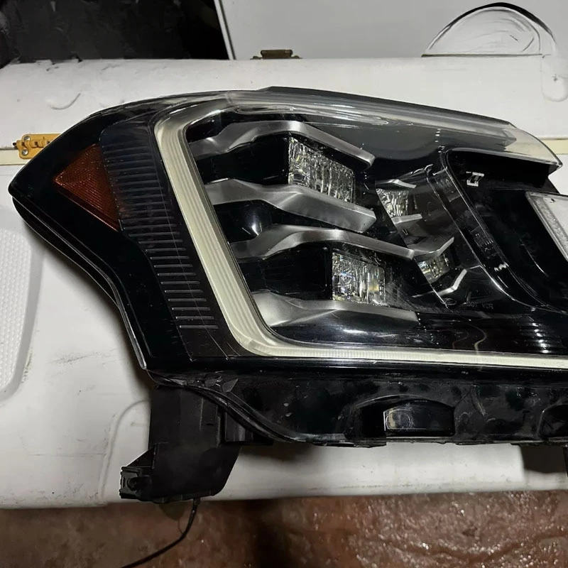 Suitable for Ford Expedition 2018-2021 High-End Headlights JL1B13006BG JL1B13006BG