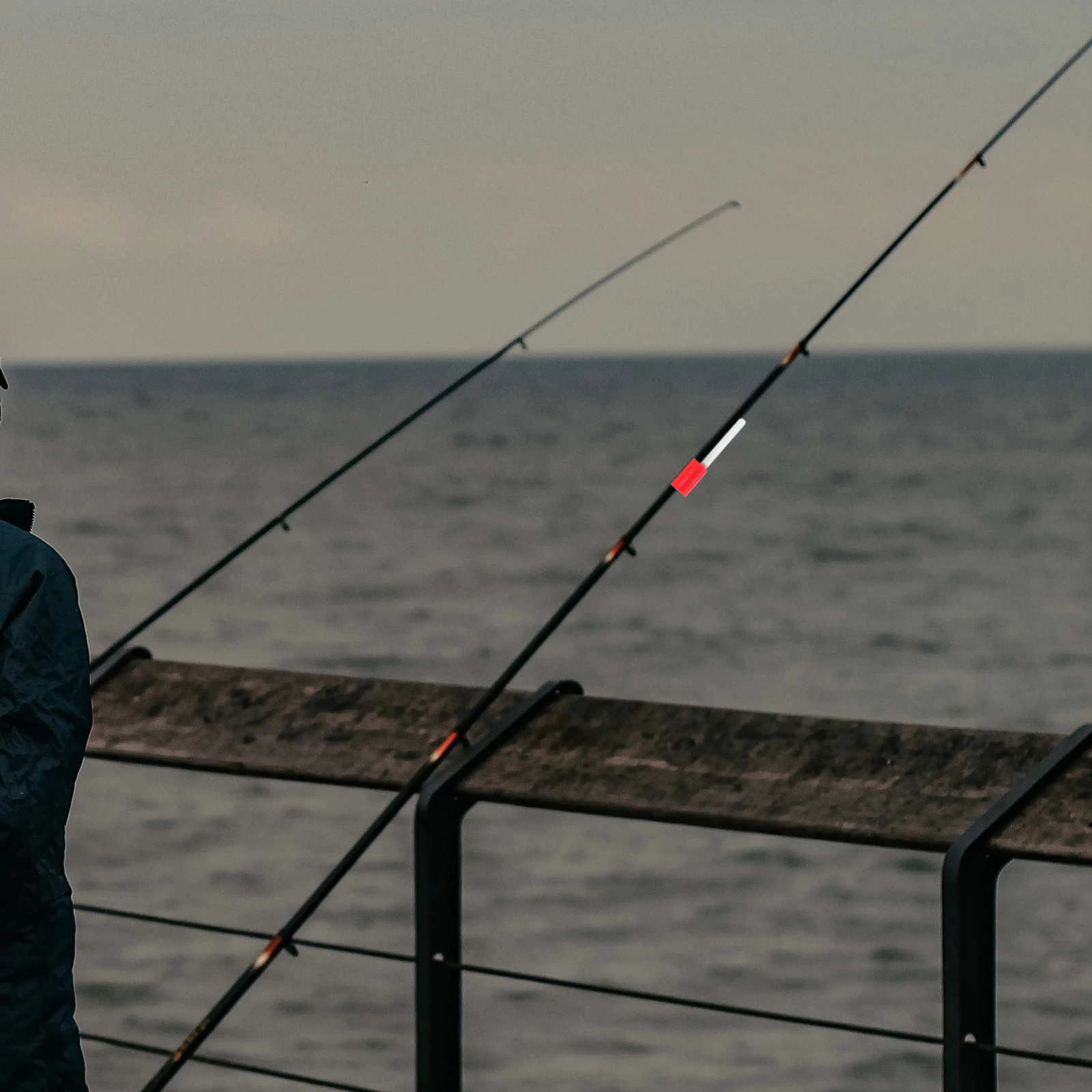 

Fishing Rod 7 Electronic Light Stick .7cm Glowing LED Lamp Durable Waterproof Accessories Sea Fishing Luminous Stick