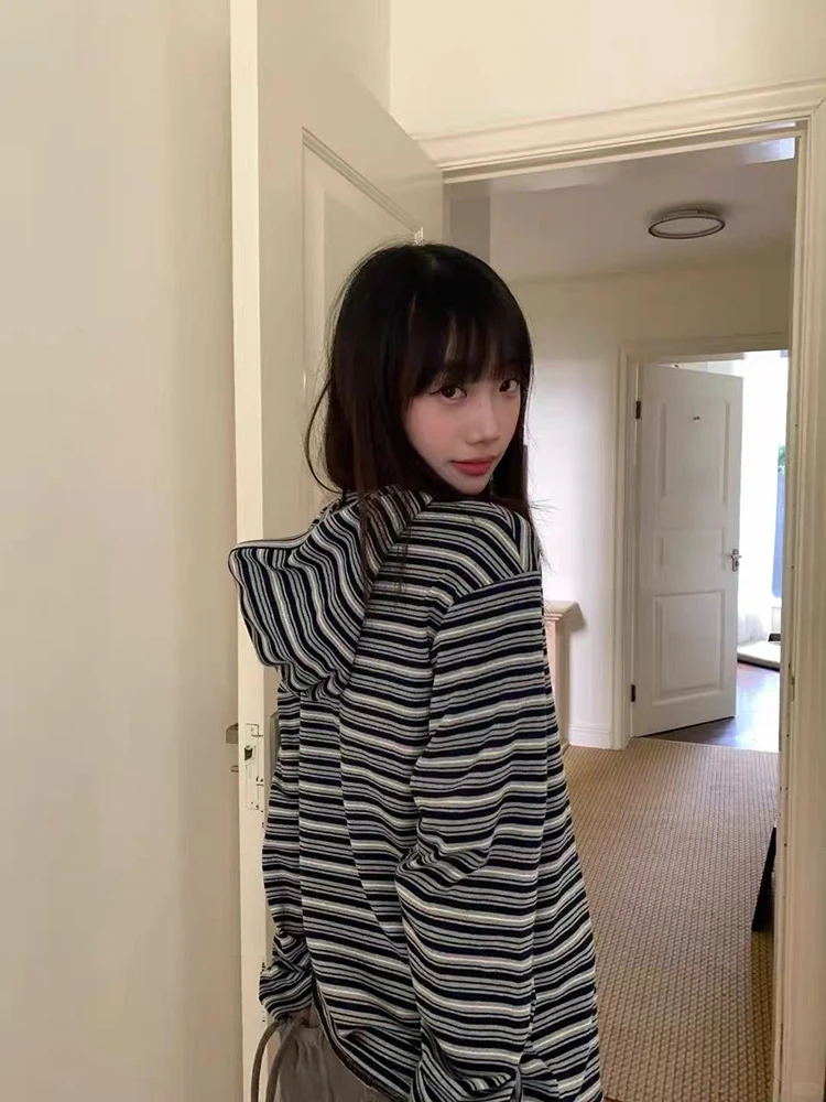 

Japanese Striped Hooded T Shirt Women Y2K Winter Loose Long Sleeve Female Pullover Harajuku Preppy Warm All Match Cotton Tees