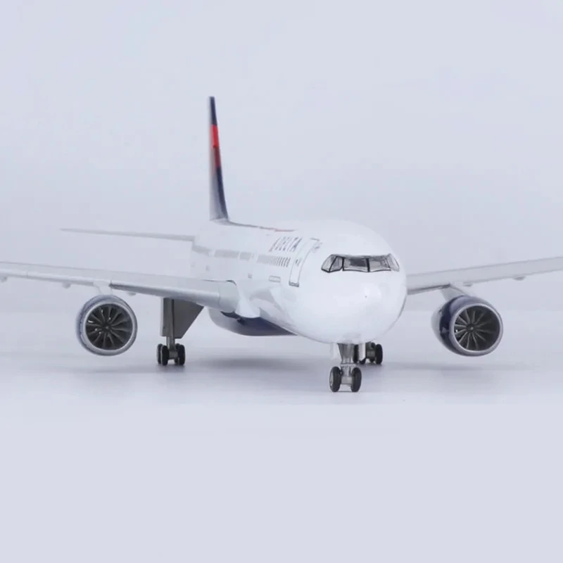 47CM 1:135 Scale 330 A330 Model AIR DELTA Airlines Airway W Base Wheel Lights Resin Plastic Assembly Aircraft Plane