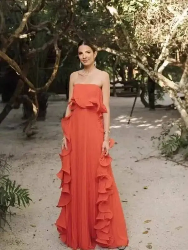 女性の夏の休日のドレスオレンジプリーツシフォンロングフォーマルドレスカスタムメイドフリルストラップレスビーチパーティードレス U99Z