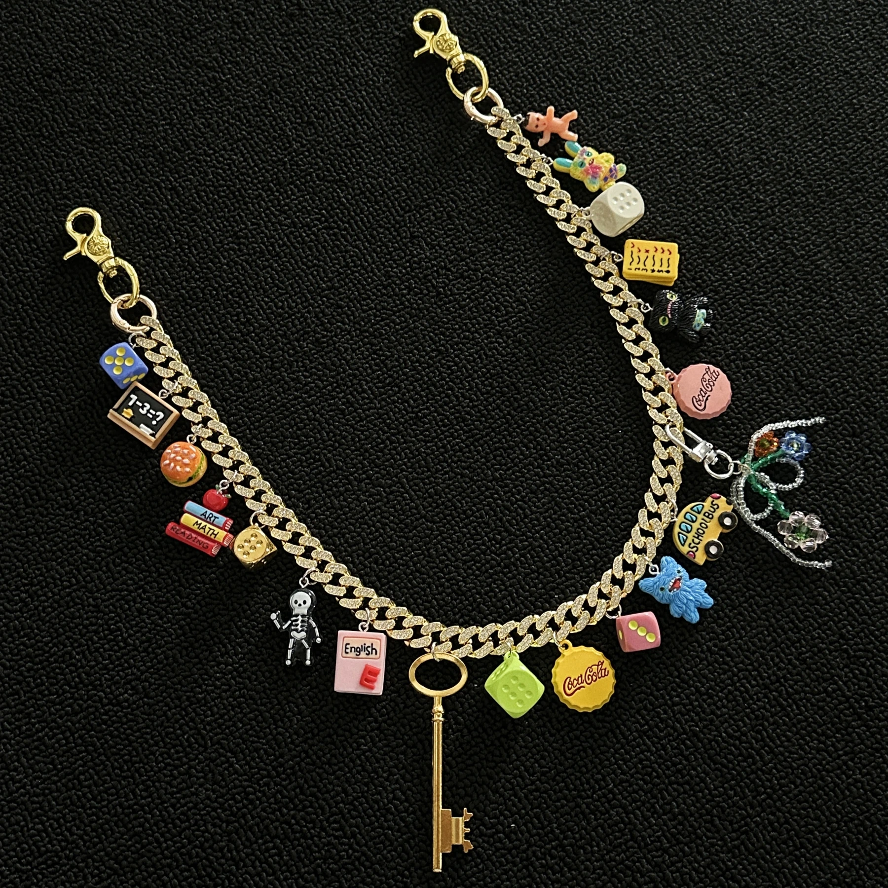 Dopamin-inspirierter kubanischer Kettengürtel mit goldenen Strasssteinen, Promi-Laufsteg-Modeaccessoire und Schlüsselanhänger mit mehreren Nieten – Detail 3