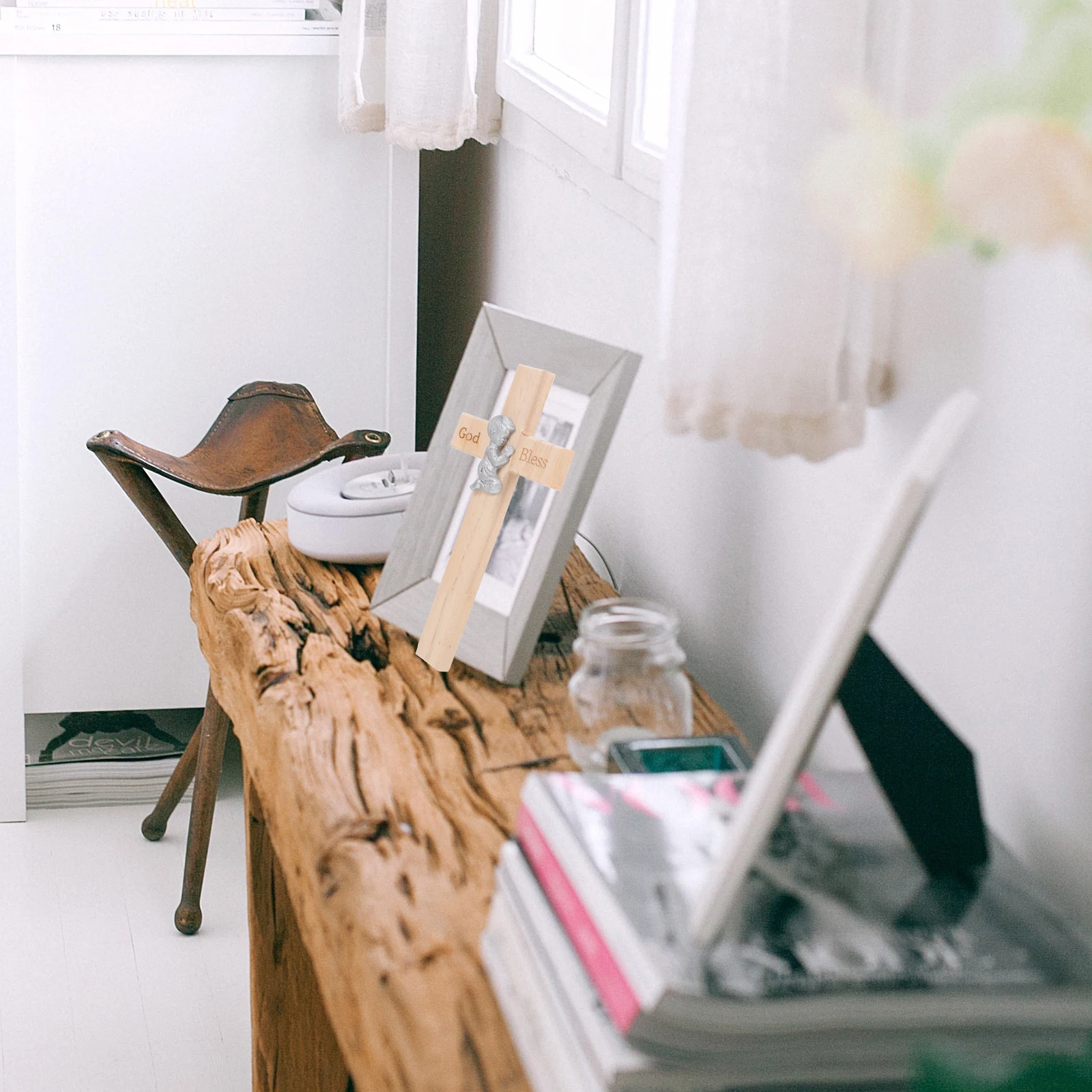 

Solid Wood Cross Handmade Craft Pendant Decorative Christian Cross Wall Hanging Ornament Religious Prayer Desktop Display