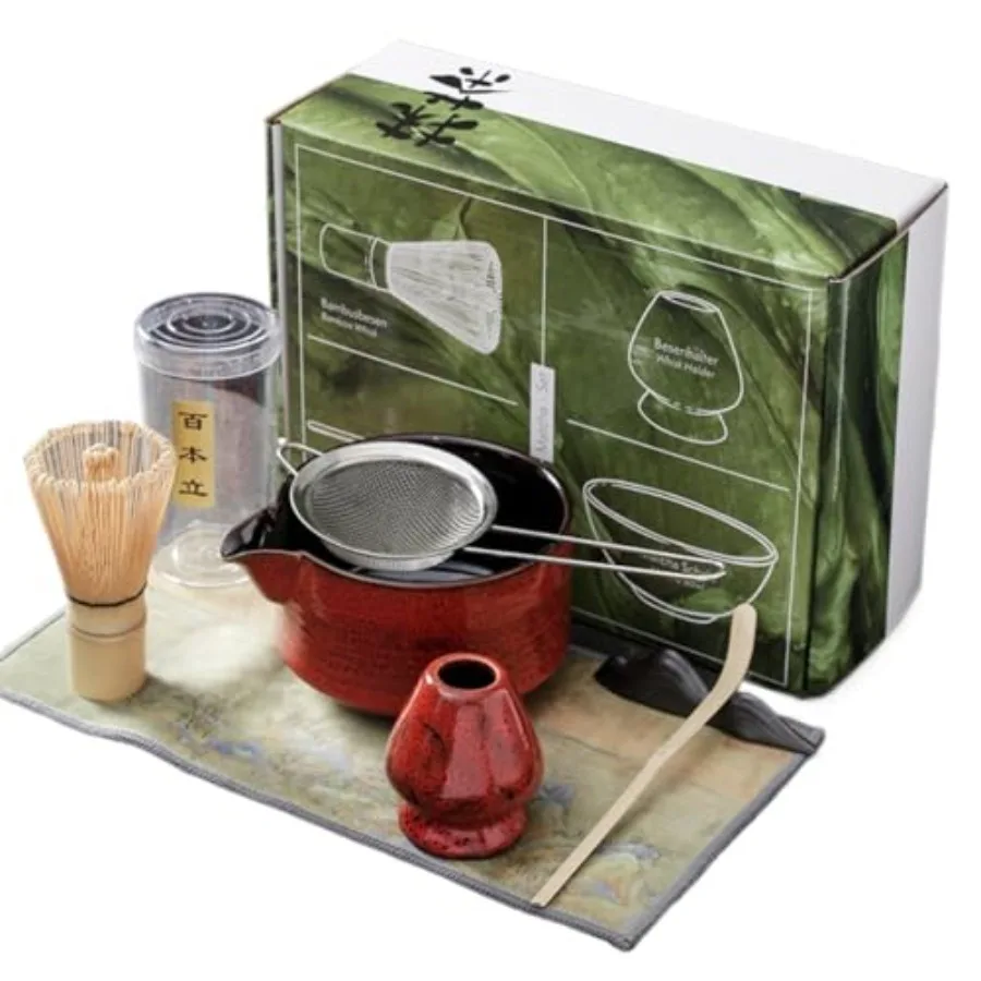 

Японский набор для матча из 7 предметов: набор для взбивания матча, чаша для матча, венчик для матча (часен), ложка для матча (чашаку), подставка для венчика, набор для приготовления чая.