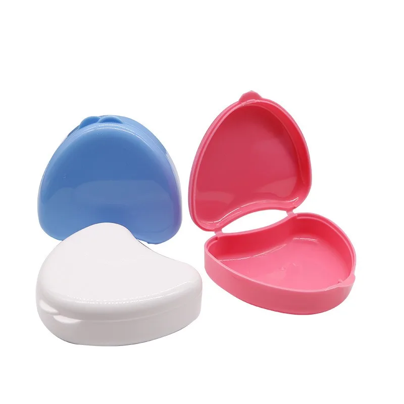 

30Pcs Dental Plastic Retainer Case Portable Multiple Colors Braces Orthodontic Case Dental Retainer Box Heart-shaped Tooth Box