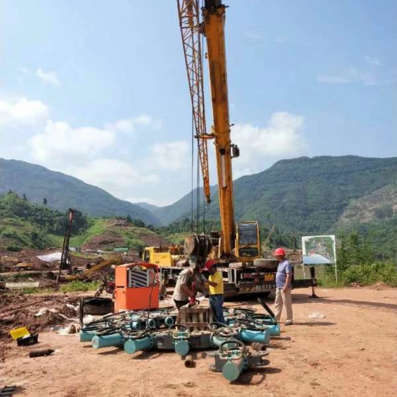 Powerful Hydraulic Hammer for Pile Driving in Construction Projects - Fast and Effective
