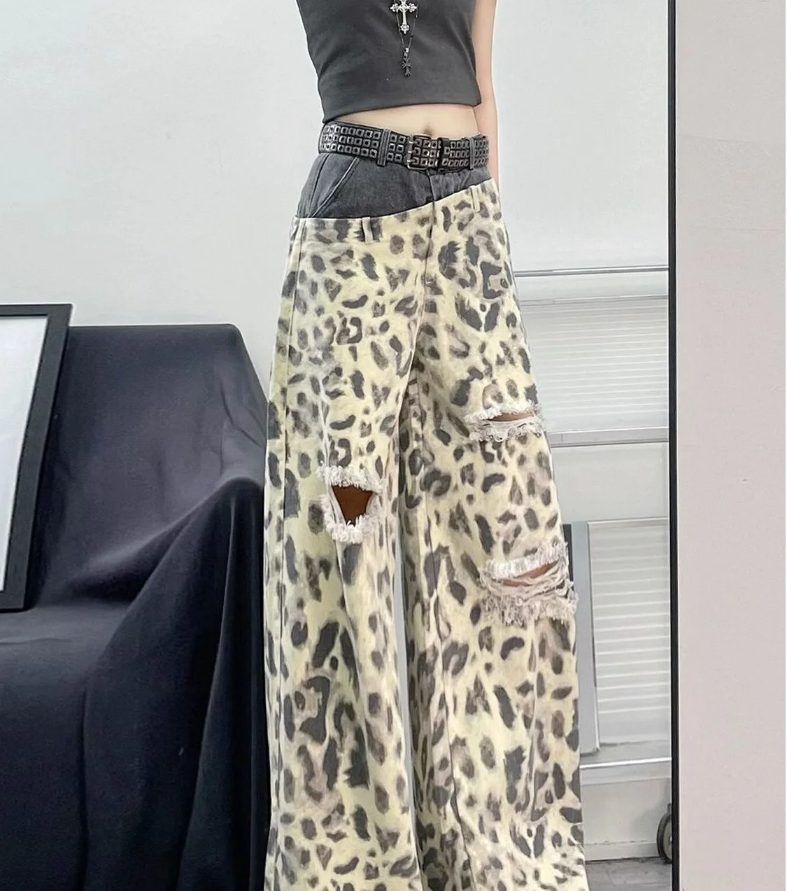 

American Retro Leopard Print Ripped Spliced Jeans 2025 Summer New Hot Girl Double Waist Loose Floor Pants