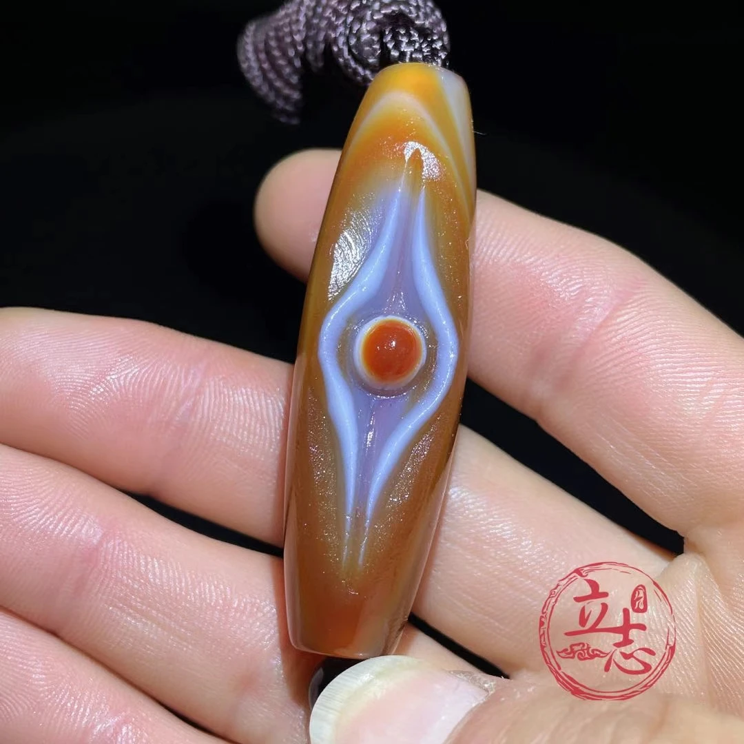 Exquisite Tibetan Dzi Bead Mascot Pendant Hanging Eye Chalcedony Amulet Magical Energy