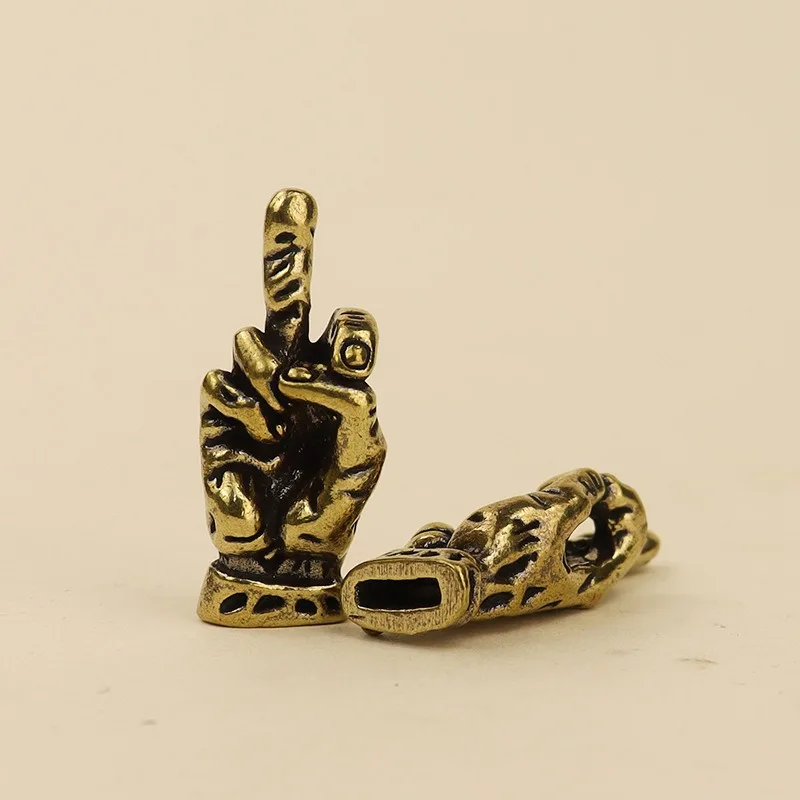 Vintage Copper Vertical Middle Finger Hand Gesture Creative Brass Office Decoration Tea Pet Ornaments Car Decor