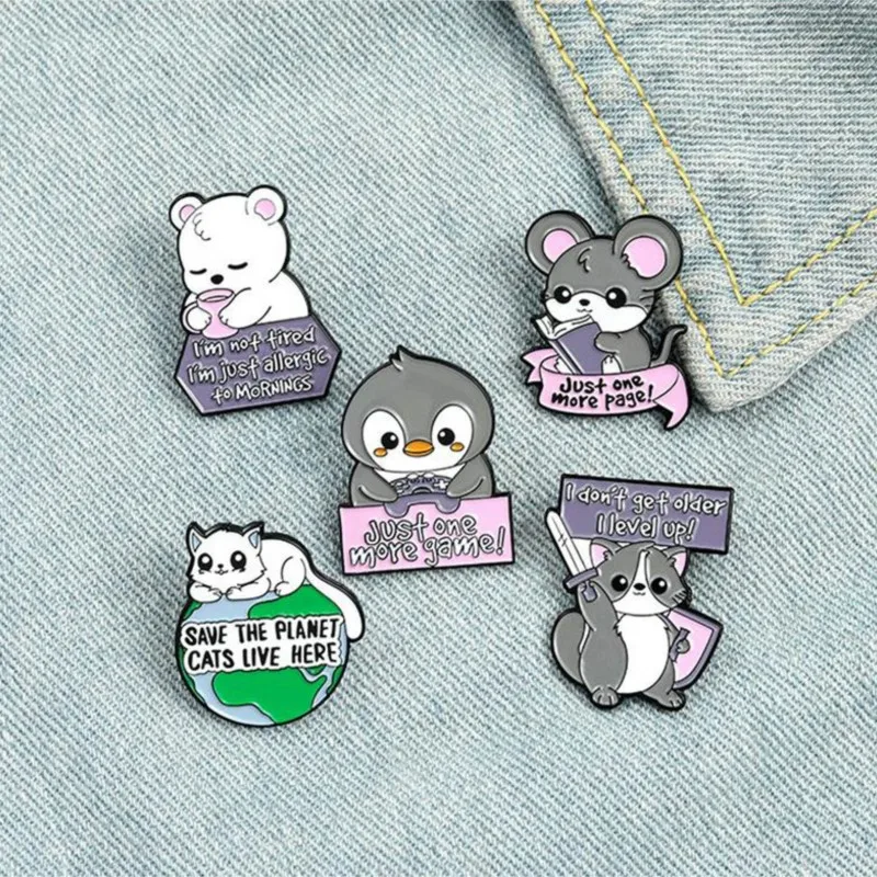 Broches personnalisées en émail pour enfants, chat, rat, raton laveur, ours, chemise, revers, badge, sac, drôle, mignon, bijoux, cadeau pour enfants, citations d'animaux