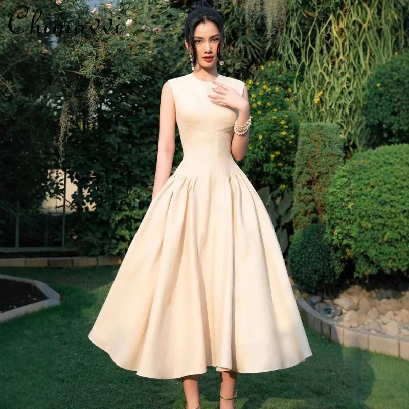 

2025 Spring and Summer New High-end Temperament Nude Pendulum Niche Design Waist Round Neck Long Fashionable Dress For Women