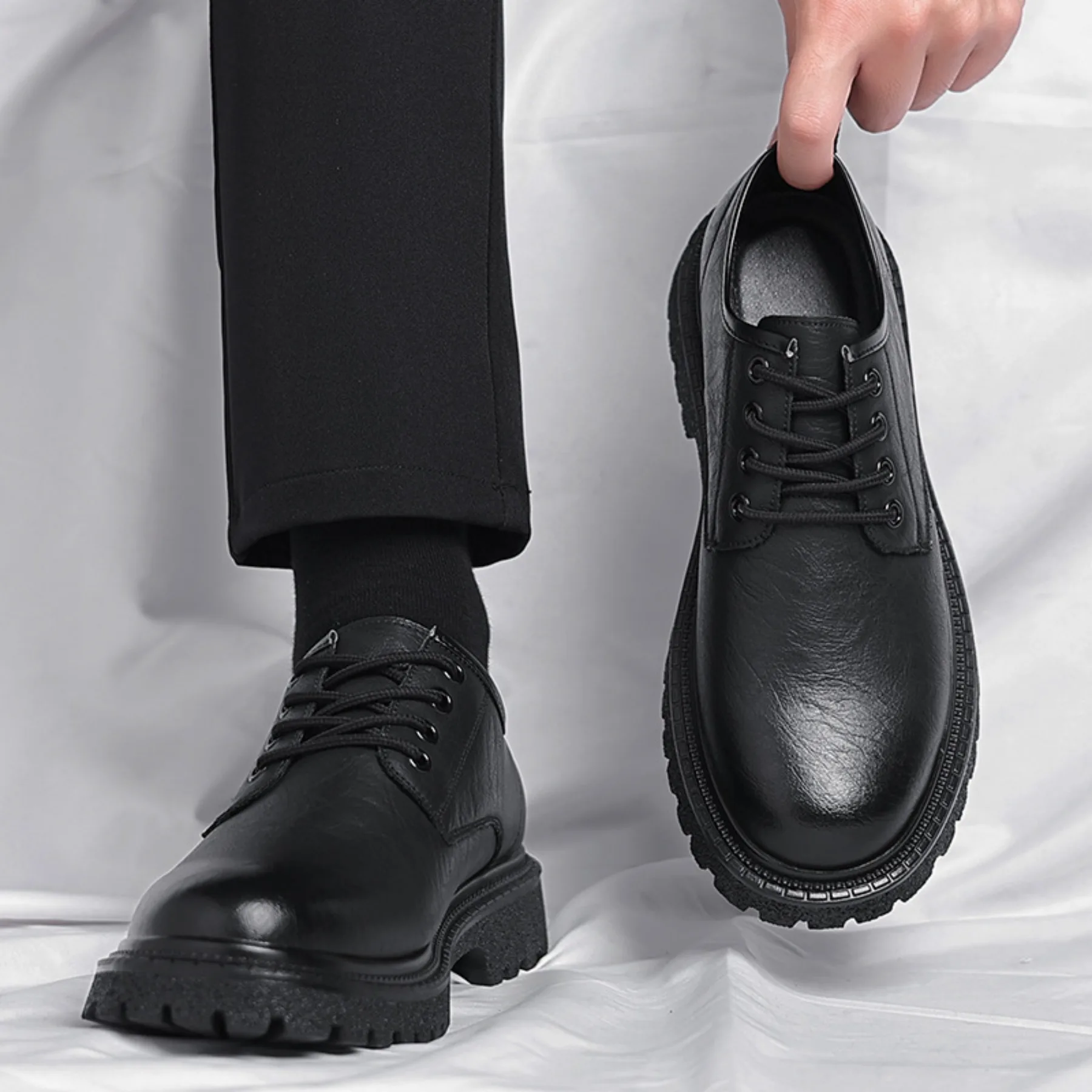 New Mens Brown Leather Work Boots Lace Up Thick Lug Sole  Fashion Footwear for Daily Commute Outdoor Activities Comfortable