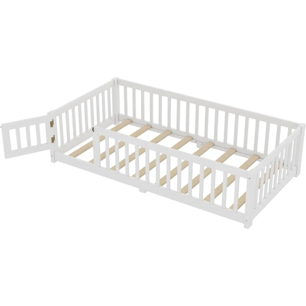 سرير أرضي للأطفال بحجم مزدوج مع باب وسياج، سرير أرضية مونتيسوري مع شرائح ودرابزين أمان، إطار سرير مزدوج من الخشب الصلب