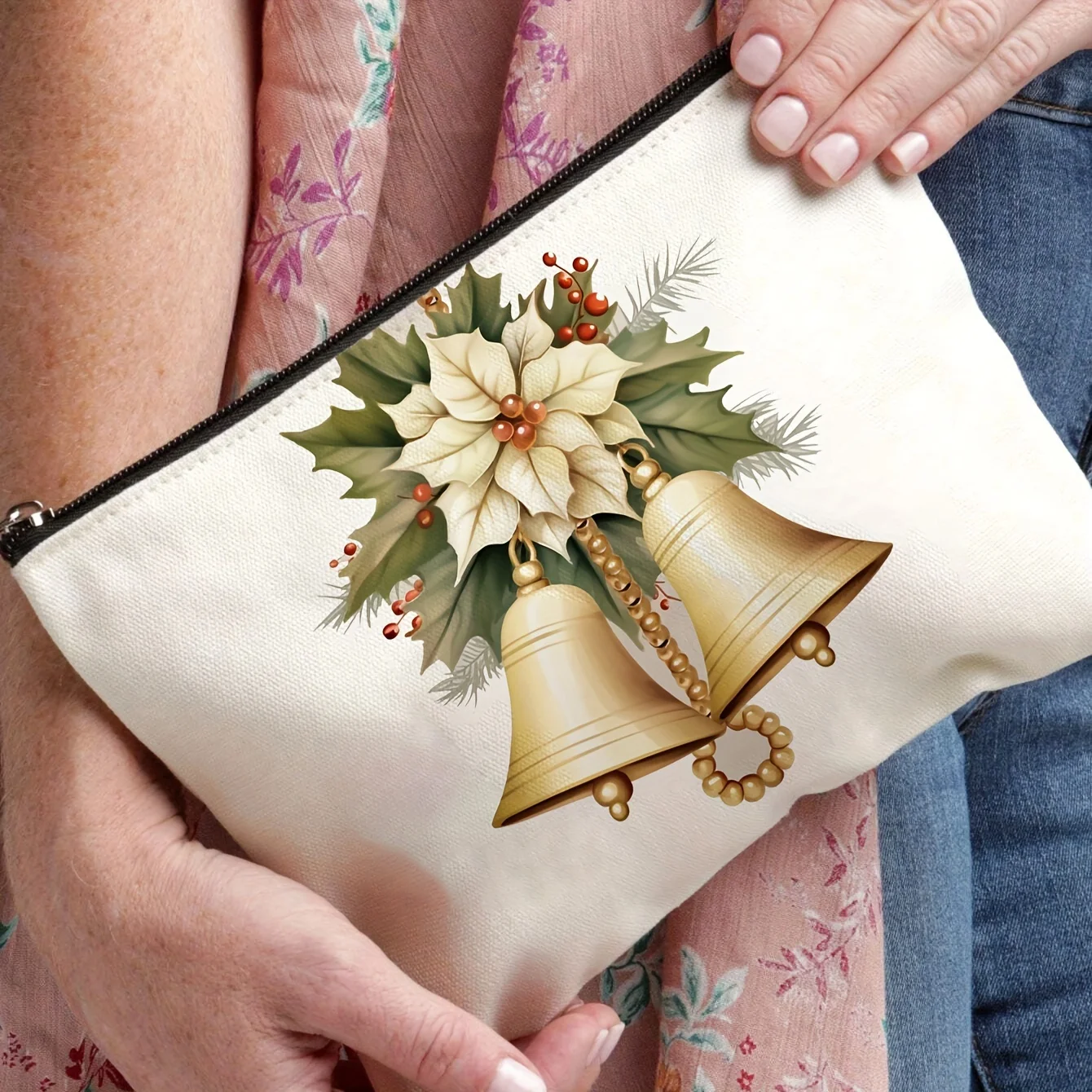 Świąteczny dzwonek i kosmetyczka z białym kwiatowym wzorem - wielofunkcyjna saszetka na zamek błyskawiczny, etui na biżuterię