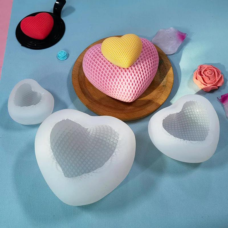 

DIY Candle Silicone Mold 4 Size Braided Heart Handmade Soap Scented Candle Mold Mousse Cake Chocolate Decoration Tool