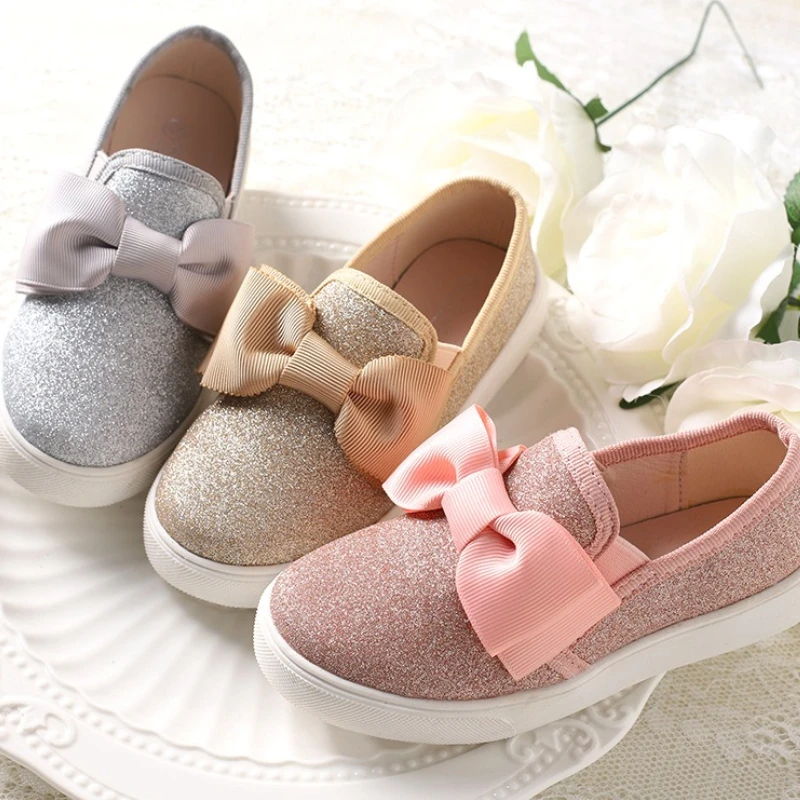 

Зимняя обувь для девочек, новинка 2024, корейская версия, детская обувь на плоской подошве, классическая противоскользящая женская модная обувь, повседневная универсальная школьная обувь для девочек