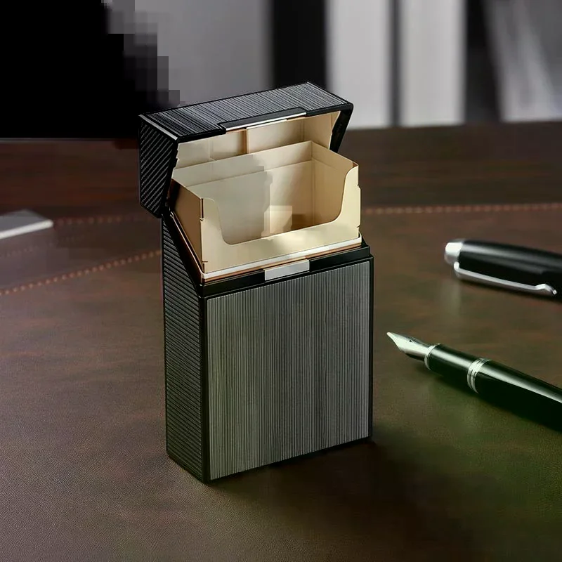 Metal Cigarette Case 20 Cigarette Capacity Crush Proof For Daily Commute Outdoor Use