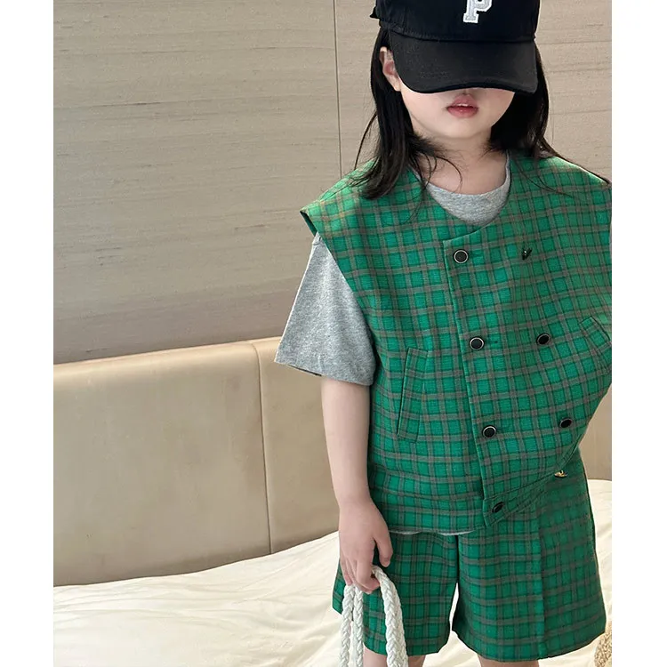 

Spring and Summer Girls Green Checkered Vest Set Korean Loose Sleeveless Top Shorts 2-piece Set