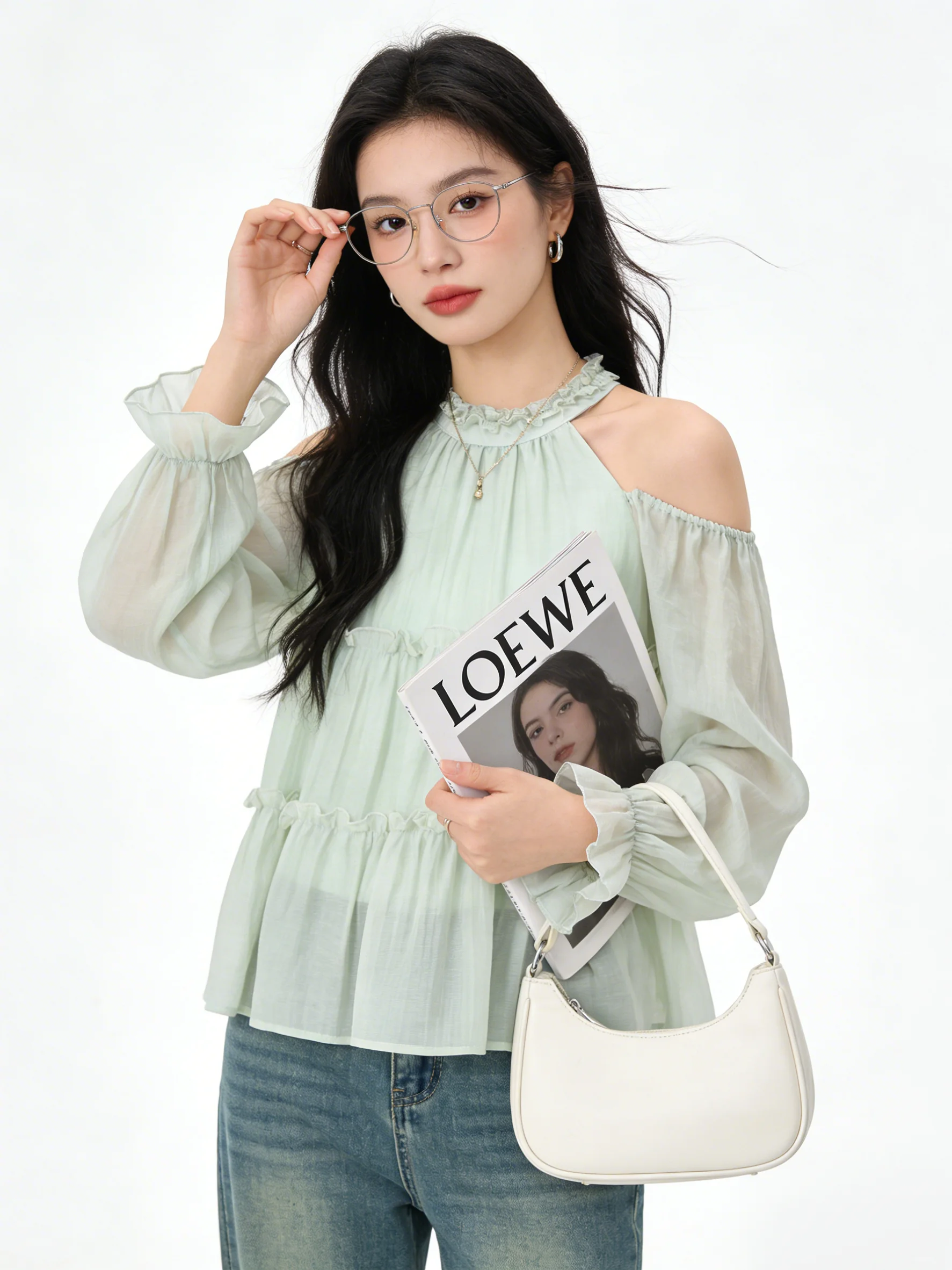 

Летняя светло-зеленая блузка с открытыми плечами и завязками на шее, с рукавами-колокол, элегантная, с цветочным кружевом, в корейском стиле, дышащая, маленькая, приталенная.