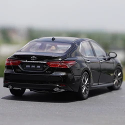 1:18 Toyota Camry 2018 modello di auto in lega pressofuso veicoli giocattolo in metallo modello di auto collezione di alta simulazione decorazione regalo per bambini