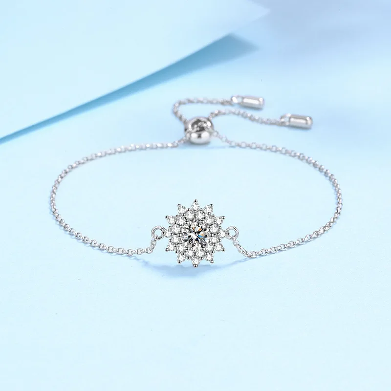 Fashion new luxury sunflower PT950 white gold moissanite bracelet female push-pull adjustable hundred temperament hand accessori