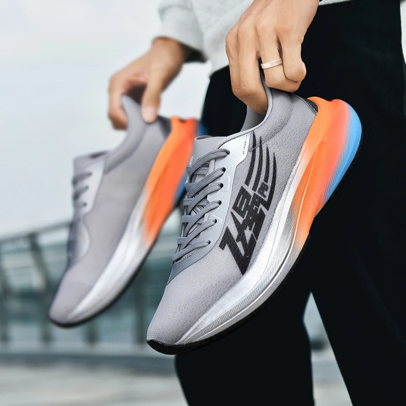 New Men's Sneakers Racing Carbon Plate Sports Running Shoes Light Anti-Slip Professional Track Field Training Shoes Tennis Shoes