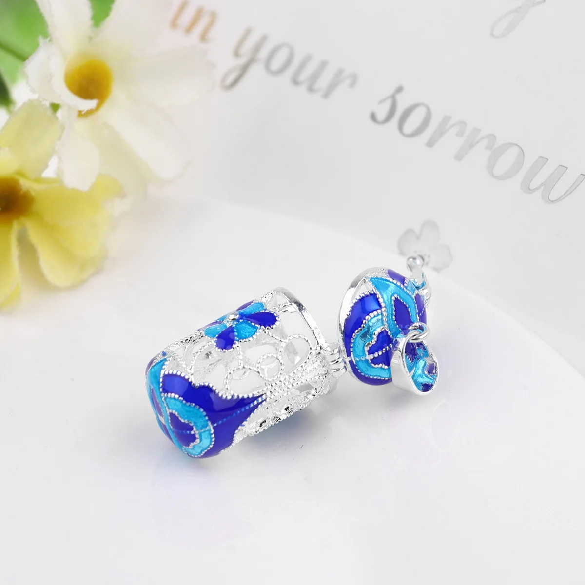 

Necklace Hollow Pendant Perfume Bottle Case for Ball Hanging Aromatherapy Oil Diffuser DIY