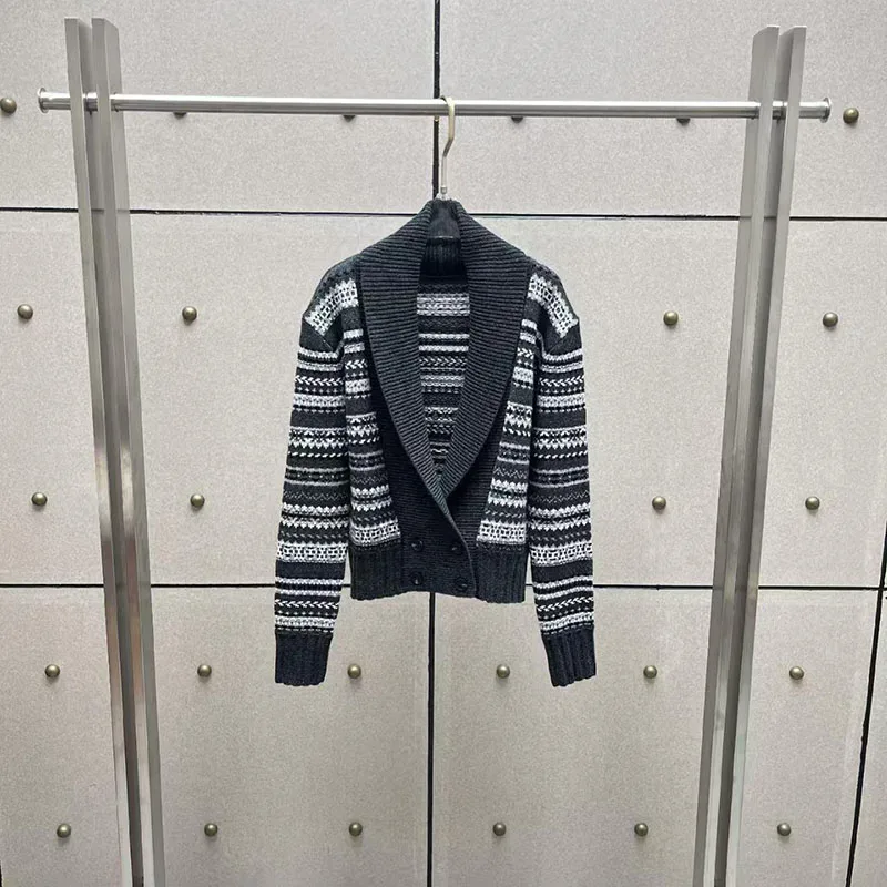 Lady's double-breasted knitted cardigan, 100% wool sweater, lapel long-sleeved top, 2026, new style, versatile coat, y2k