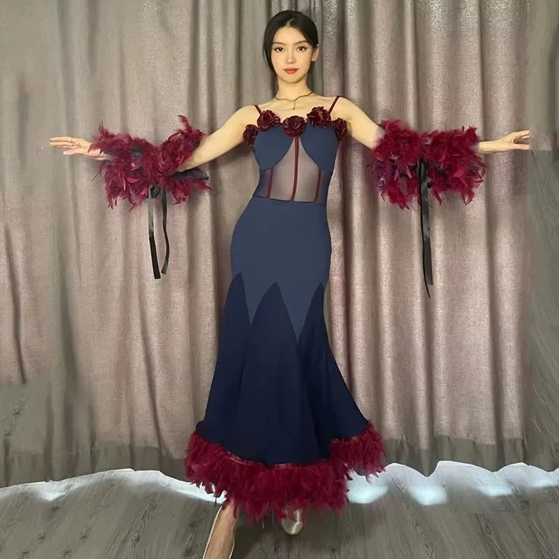 Vrouwen Nationale Standaard Dans Jurk Veren Mouwen Moderne Dans Kleding Sexy Backless Ballroom Danswedstrijd Jurk DN14480