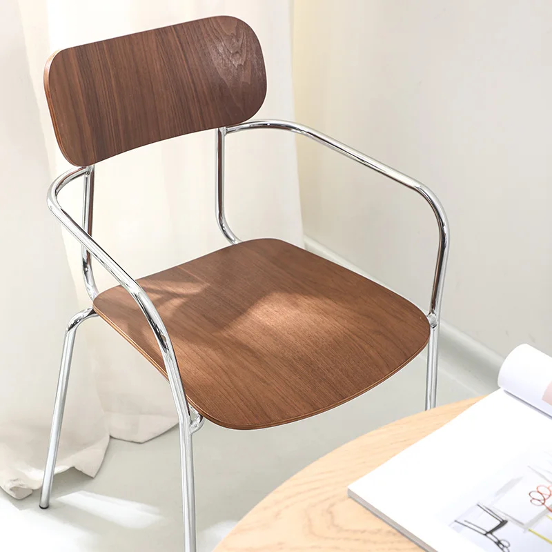 Italian minimalist light luxury industrial style dining chair designer backrest table and chair cafe milk tea shop retro wrought