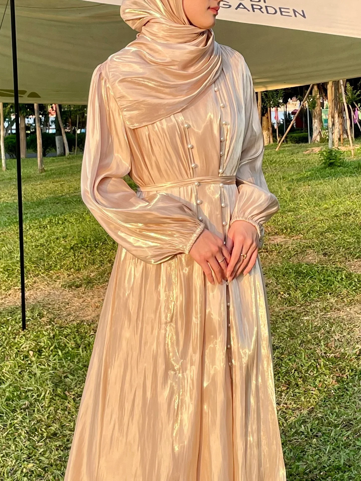 Women Eid Muslim Abaya Lantern Sleeve Gorgeous Party Dress Solid Pearls Long Robe Dubai Abaya Kaftan Streamer Yarn Vestidos