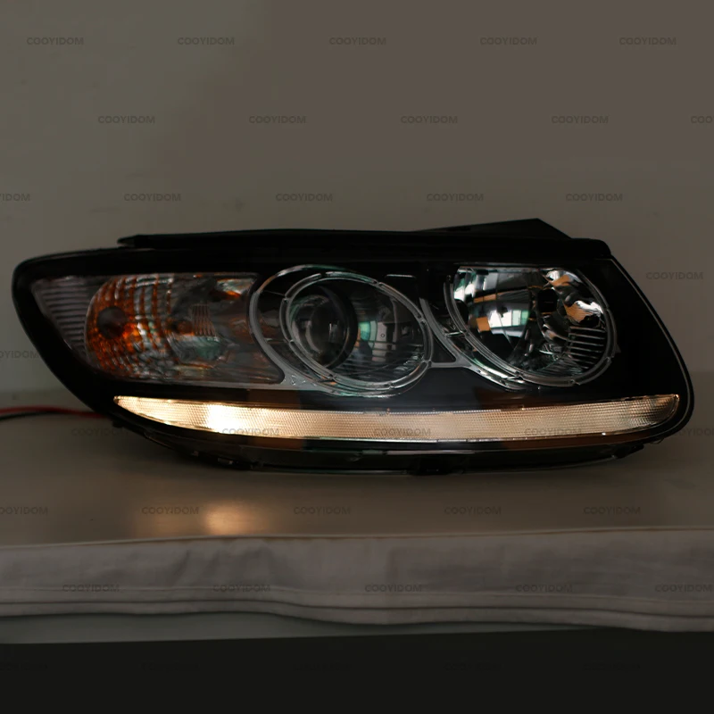 Halogen Headlight For Hyundai Santa Fe 2007 2008 2009 2010 2011 2012 Car Front Bumper Head Light HY2502150 HY2503150
