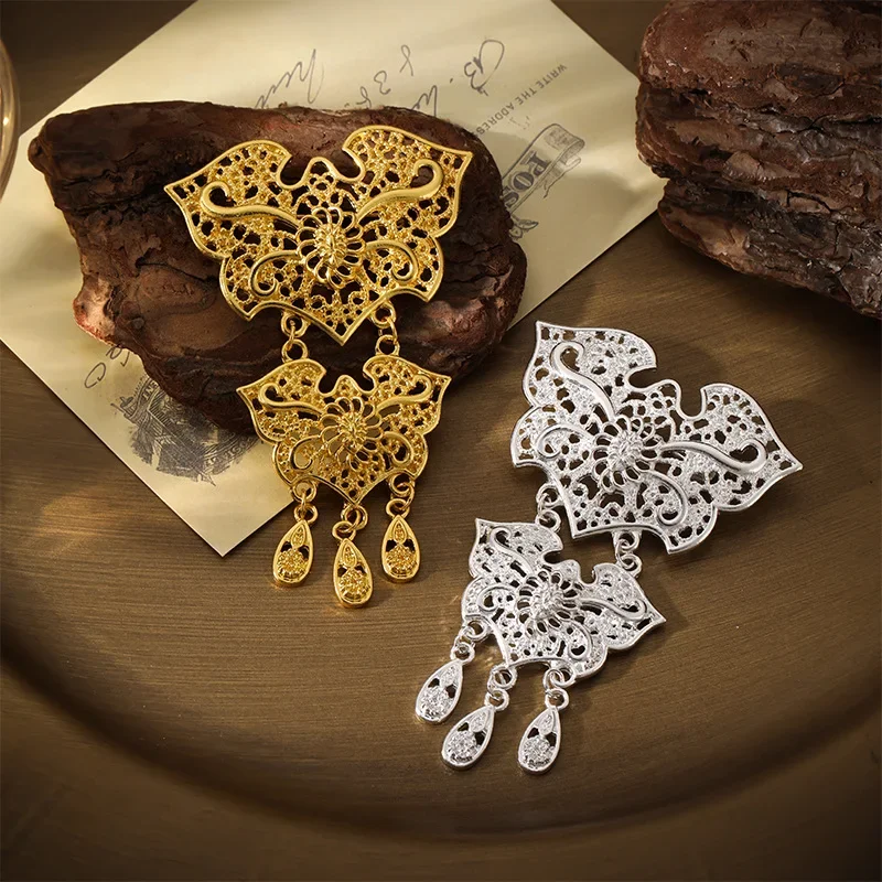 Nuevo broche de borla transoceanica del sudeste asiático, Pin de dos vías, decoración de pecho con sensación Vintage de alta gama