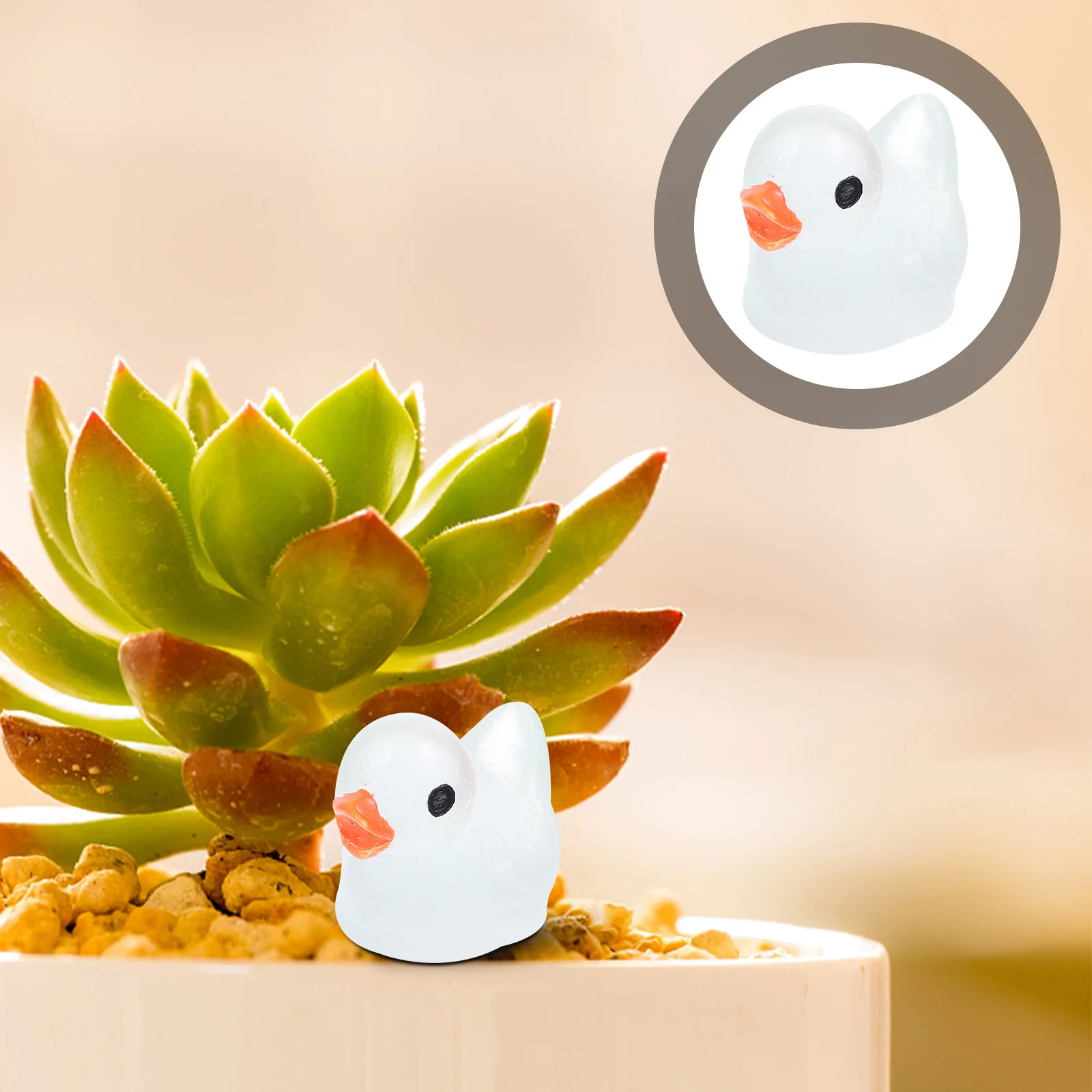 

100Pcs Miniature Resin Glow in The Dark Duck Ornaments Car Decoration Garden Micro Landscape Craft Decors Miniature Statue