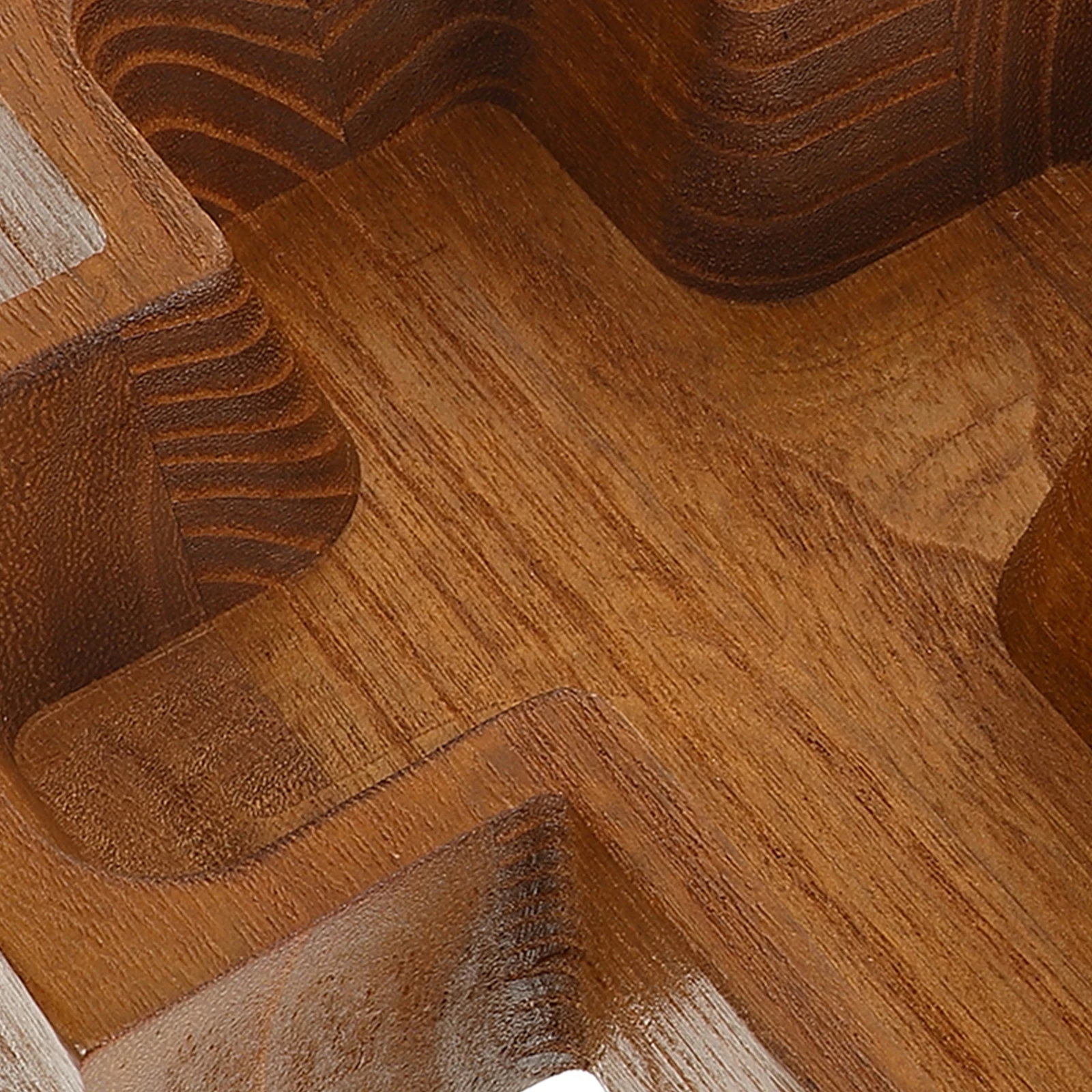 

Wooden Fruit Serving Cross Shape Large Capacity Snack Storage Tray For Home Kitchen Washable Wood Food Tray For Cake