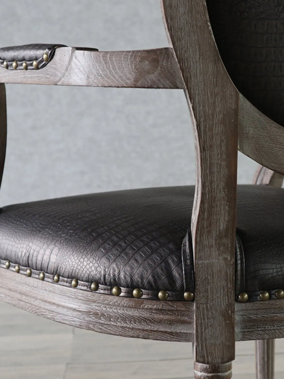 Solid wood with armchair dining chair, pearlescent crocodile leather, guest room chair computer chair book desk chair