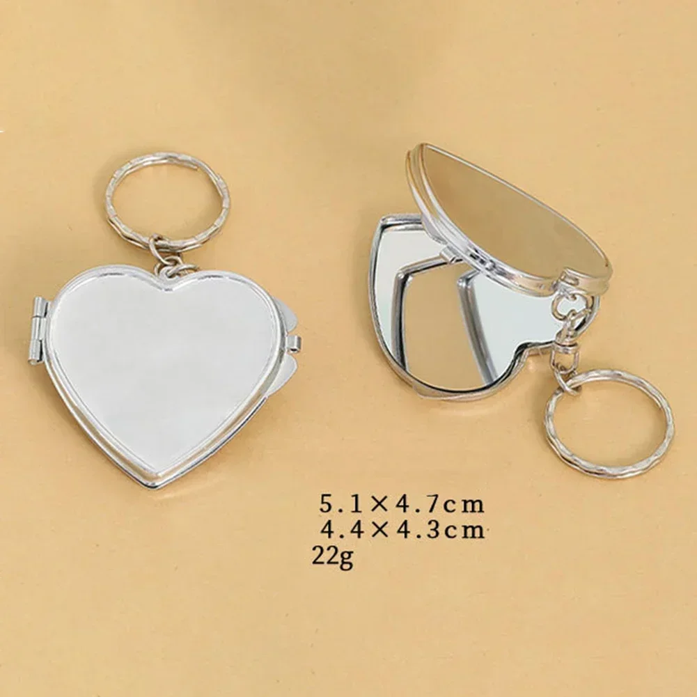 

For Trio Metal Heart Keychain Unique Design for Creative Accessory Lovers Compact and Lightweight for Keys or Bags