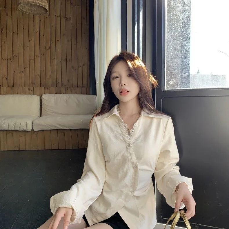 Elegant V-neck Lace Splice Long Sleeve Shirt Women's Autumn New Style Pure Desire Knot Waist Design Top Ins Style Casual Comf...